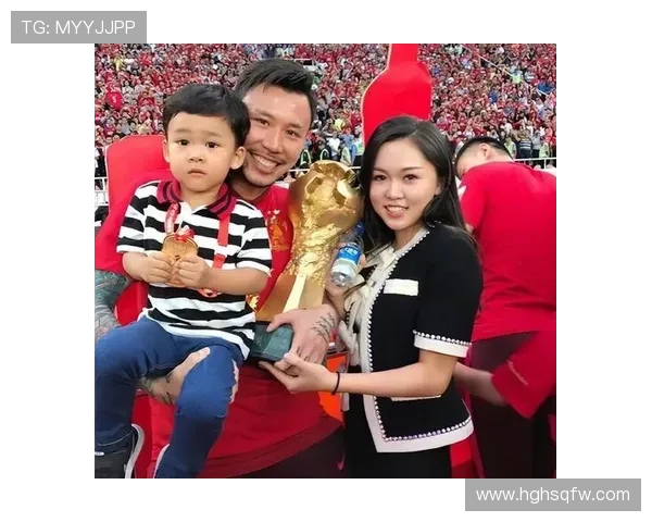 中超足球明星背后的女人们揭秘她们的爱情与生活故事