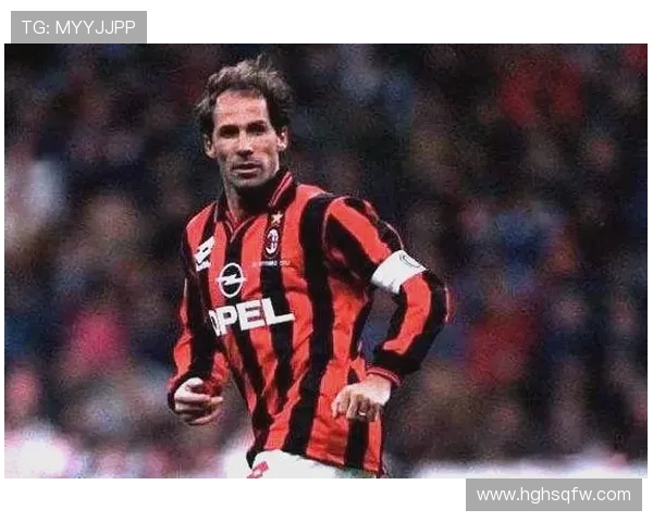 全球耀眼足球明星盘点他们的名字与成就解析